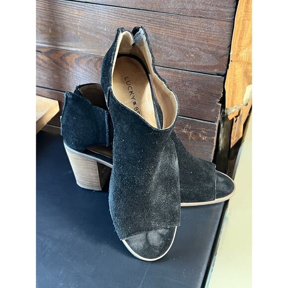 Lucky Brand Keight Black Suede Cut Out Side Peep Toe Sandal Booties Women 8M - Picture 1 of 8